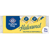 Friesche Vlag Halvamel (10 cups x 7 ml)/ Semi-skimmed coffee milk cups