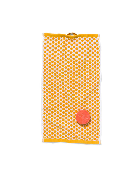 Hema Gastendoek Okergeel met Stippen / Guest Towel Dotted Ocher Yellow (30 x 55 cm)